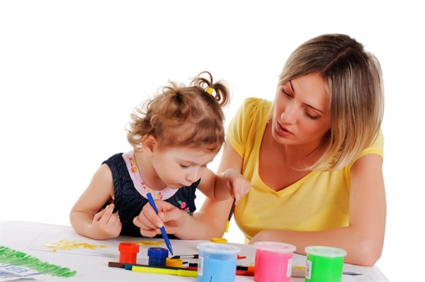 Как выбрать профессиональную няню для вашего ребенка?